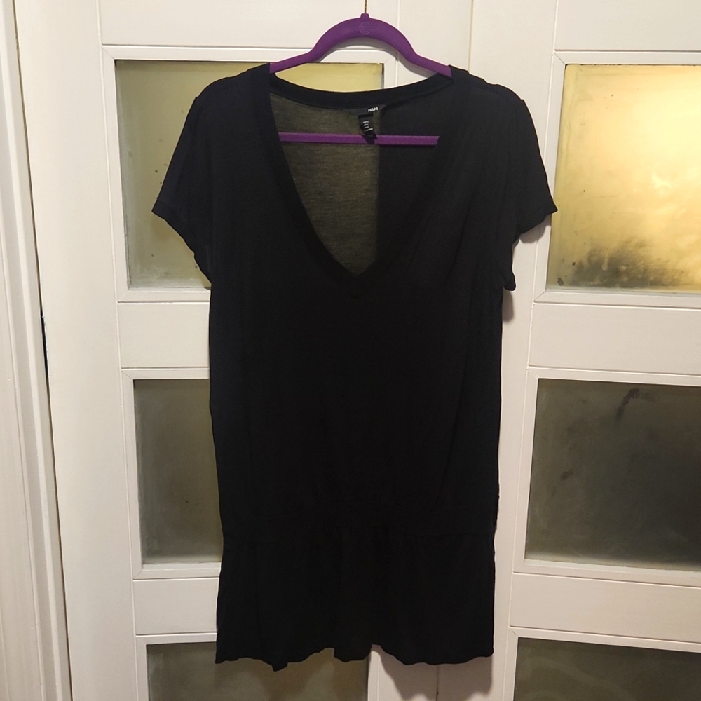Black cotton tunic with cinch hip